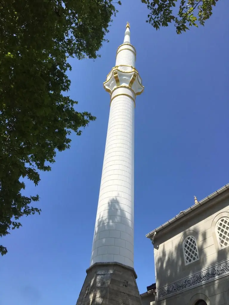 Çarşamba Damlataş Köyü Camii minaresi — altın şerefe bileziği detayı